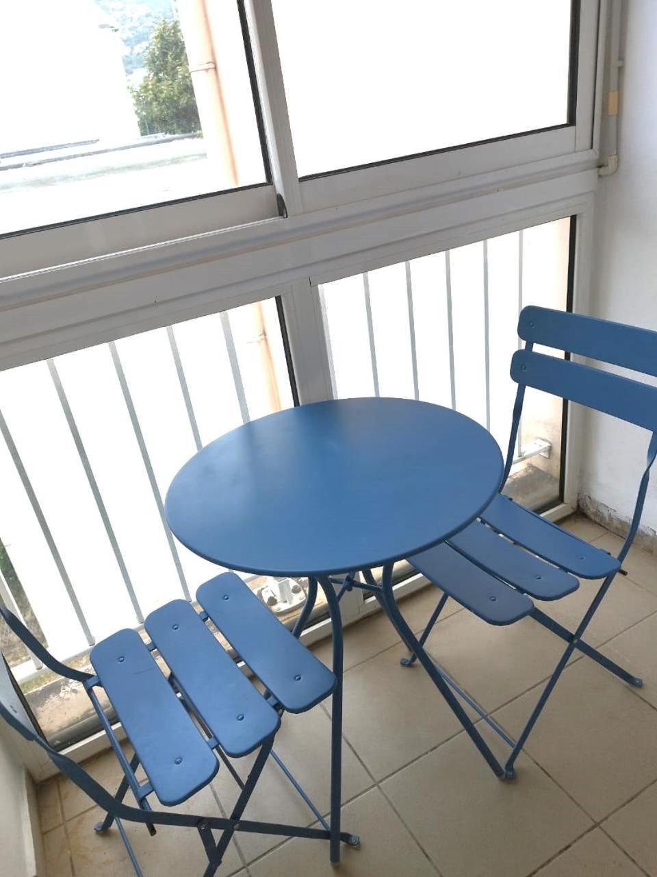 Comme Chez Soi - Studio Tout Equipe - By Sister Home Saint-Denis Kültér fotó